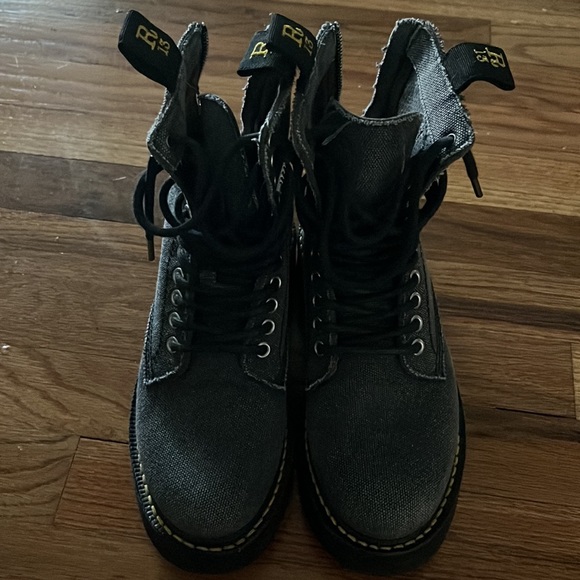 R13 Stack Dark Gray Canvas Platform Sole Lace Up Combat Boots Sz 35/5 $895 - Picture 3 of 5